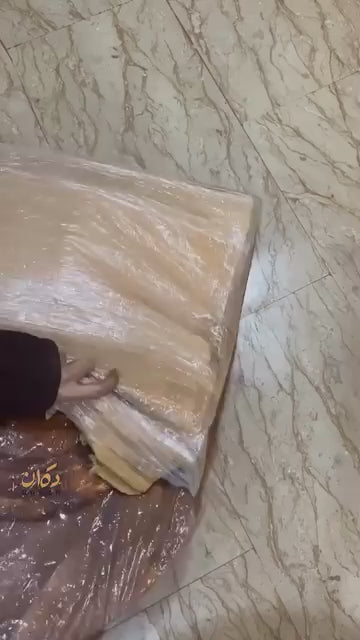 Hand Carving Pure Sheesham Wood Round Coffee Table